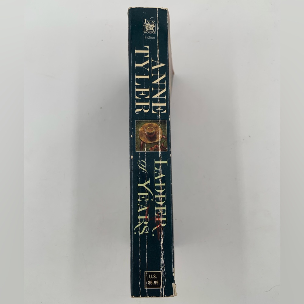 New Listing🌹 GUC Ladder of Years- book by Anne Tyler - New York Times Bestseller - Picture 2 of 4